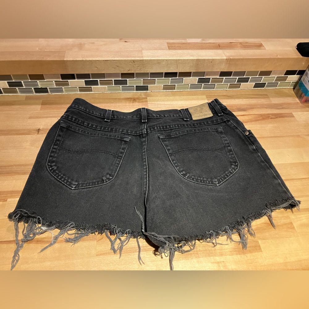 Perfectly worn in Lee cut off shorts, great condition, size 32, vintage - Picture 4 of 4